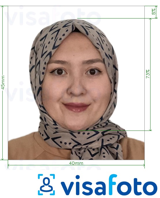 阿富汗护照4x4.5厘米（40x45毫米） 的标准尺寸照片示例