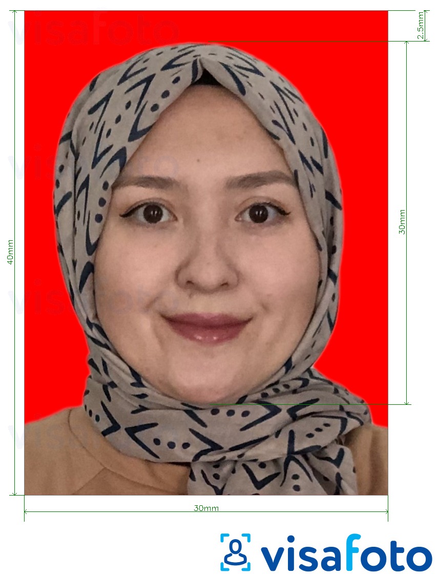 印度尼西亚签证3x4厘米（30x40毫米）在线红色背景 的标准尺寸照片示例